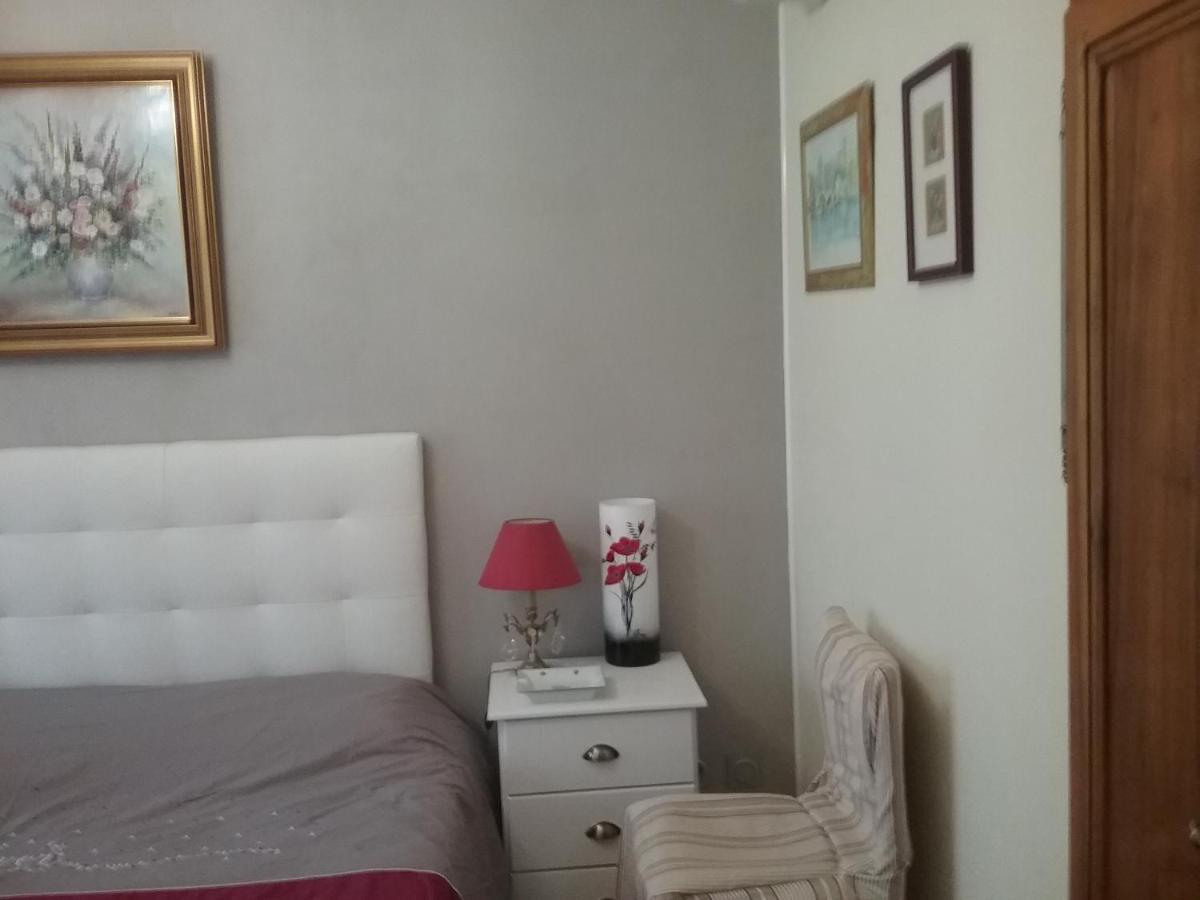 Les Petites Roches Bed & Breakfast *